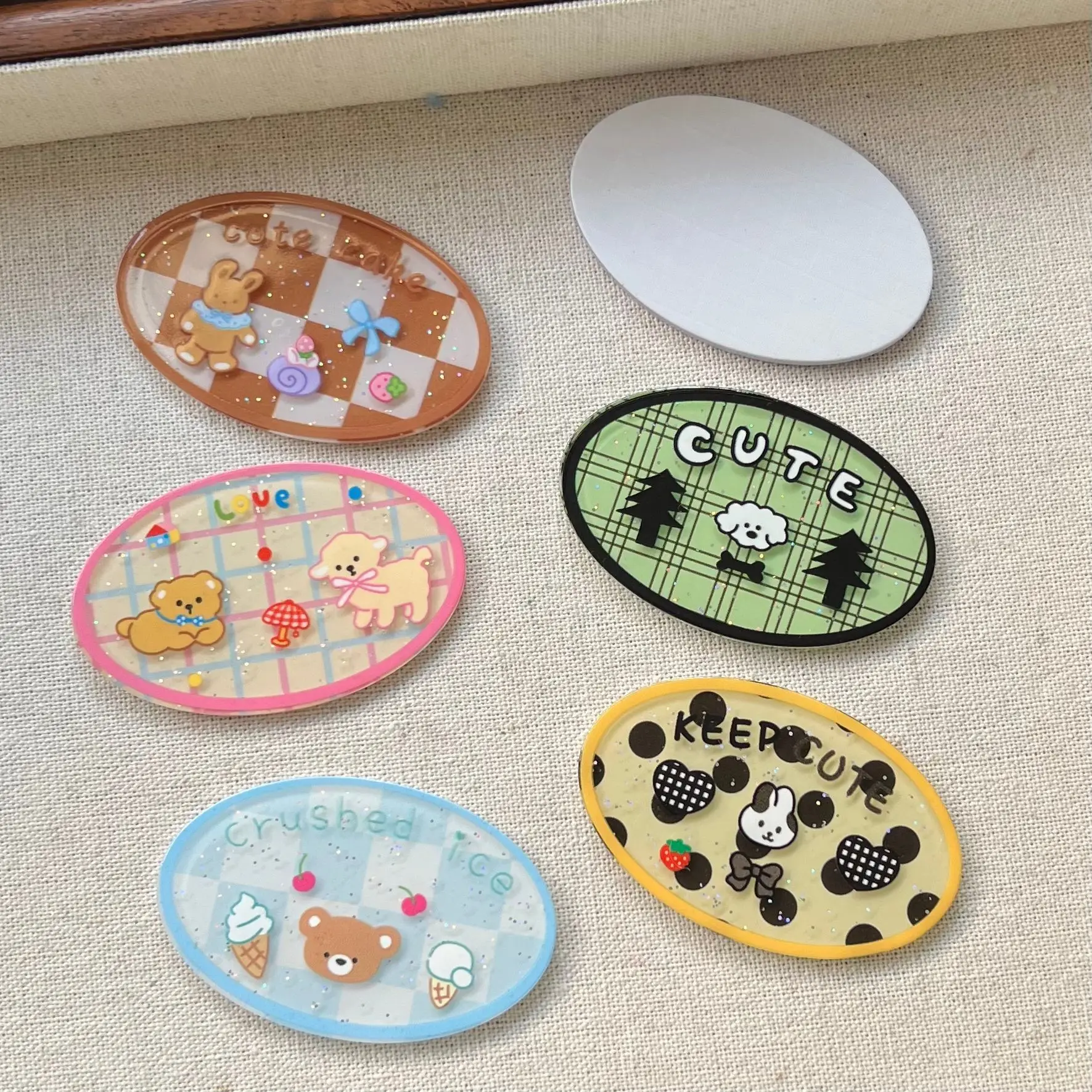 2 Stuks Miniso Serie Kleurrijke Cartoon Hars Flakback Cabochons Diy Ambachten Materialen Sieraden Maken Charmes