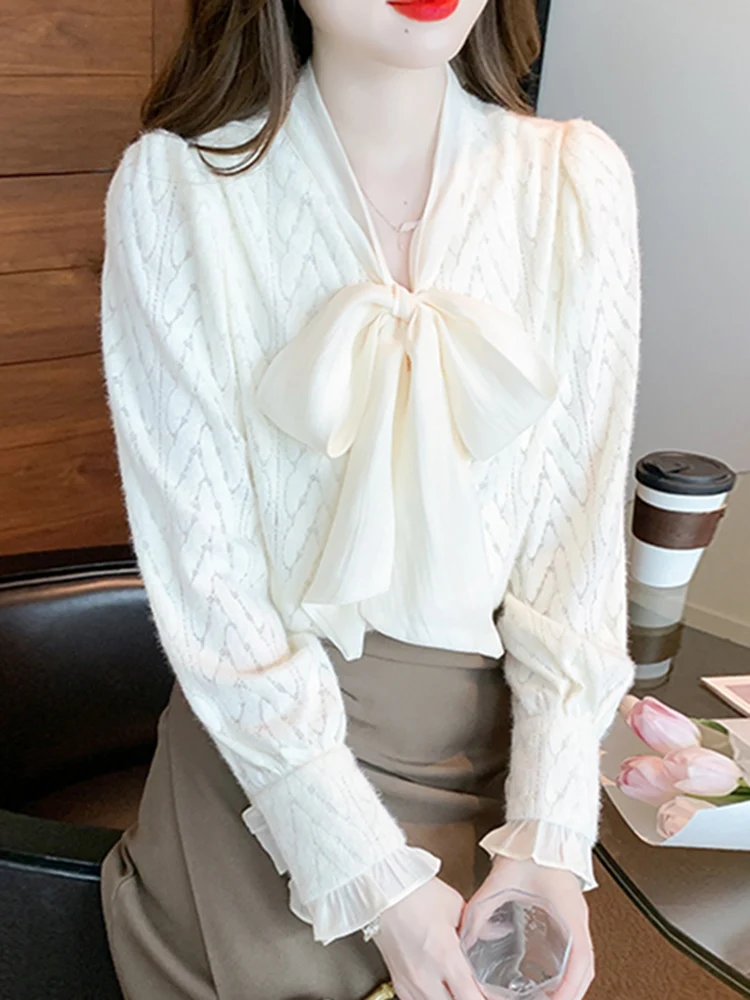 Camiseta Feminina de Renda com Decote em V e Forro, Camada Base com Nó, Estilo Outono, Cor Pura