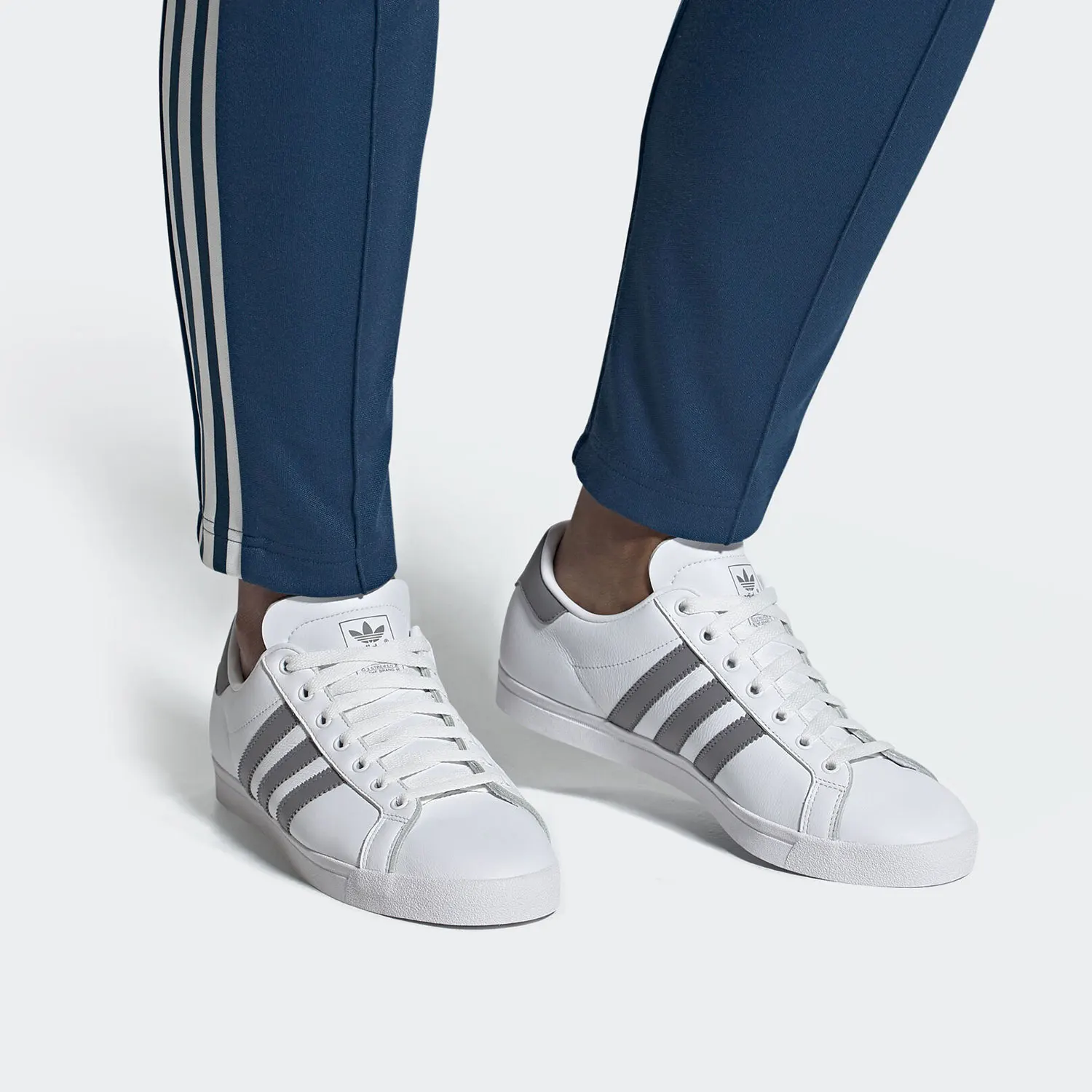 

Adidas оригинальные оригинальные летние новые классические повседневные кроссовки унисекс EE6196