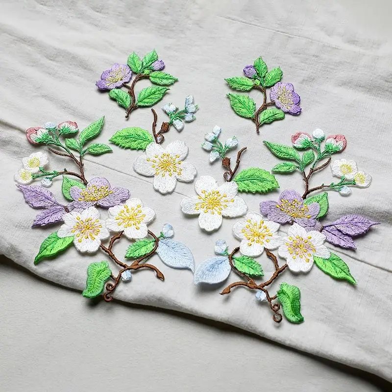 

1Pcs Jacket Jeans Craft Accessories Flower Embroidery Patch Iron On Elegant Patches For Clothes Bags DIY Embroidered Stickers
