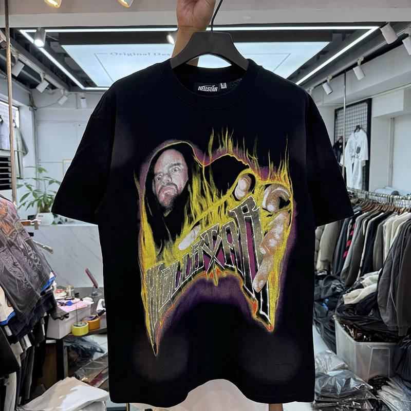 

Retro American Sle Distred round Ne ort Sve T-irt ex Loose Casual Streetwear Hip Hop Character Print Trendy...