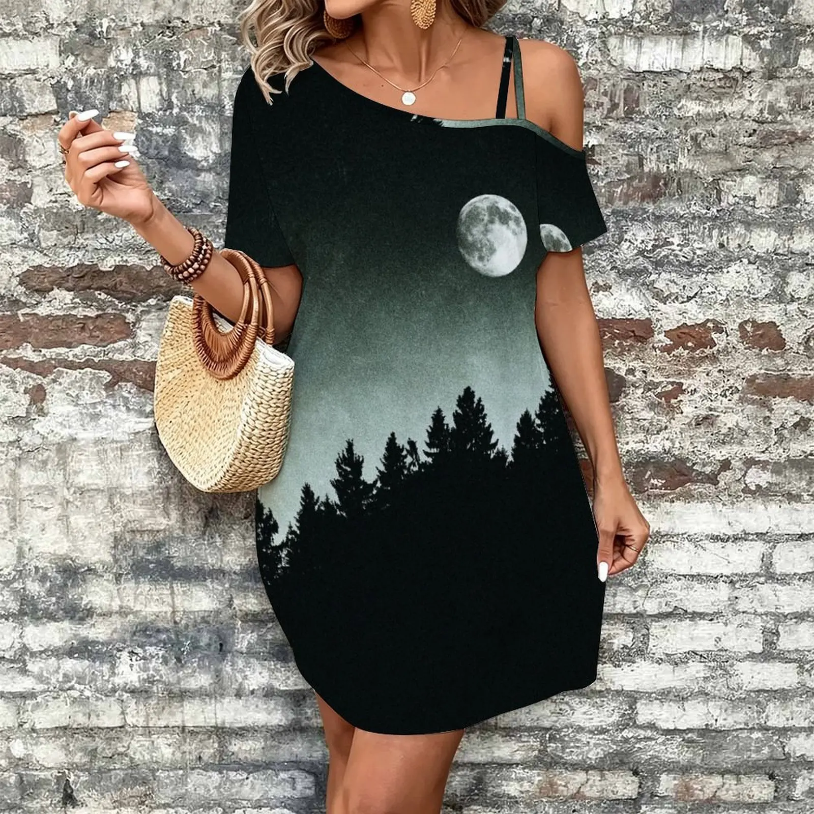 Under Moonlight // Kiwi Melon Collie Lassie Vibes In A Fairytale Fores Women's Slanted Shoulder Single Strap Short-Sleeved Dress