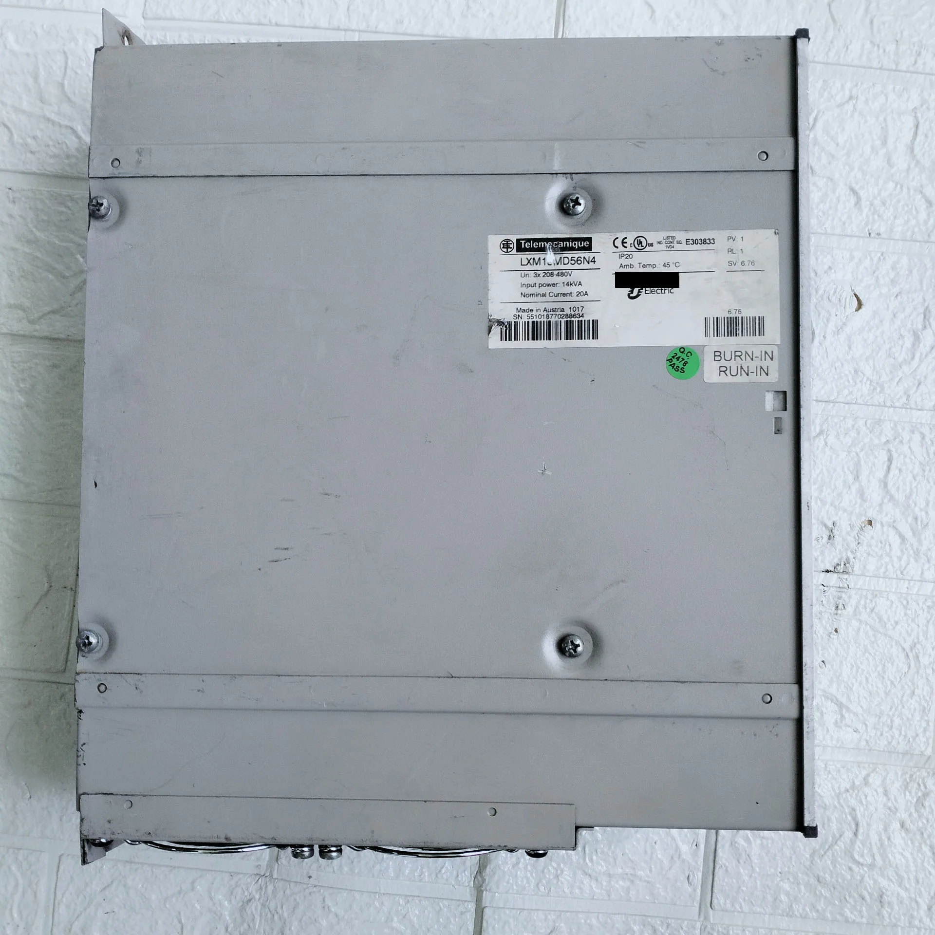 LXM15MD40N4 サーボドライブ 保証付き