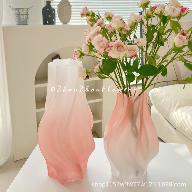 Withered Minimalist and creative glass vase style, high-end feeling, living room flower arrangement, hydroponic flower vase tech