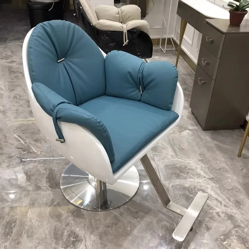 Cadeiras Em Alta De… - image