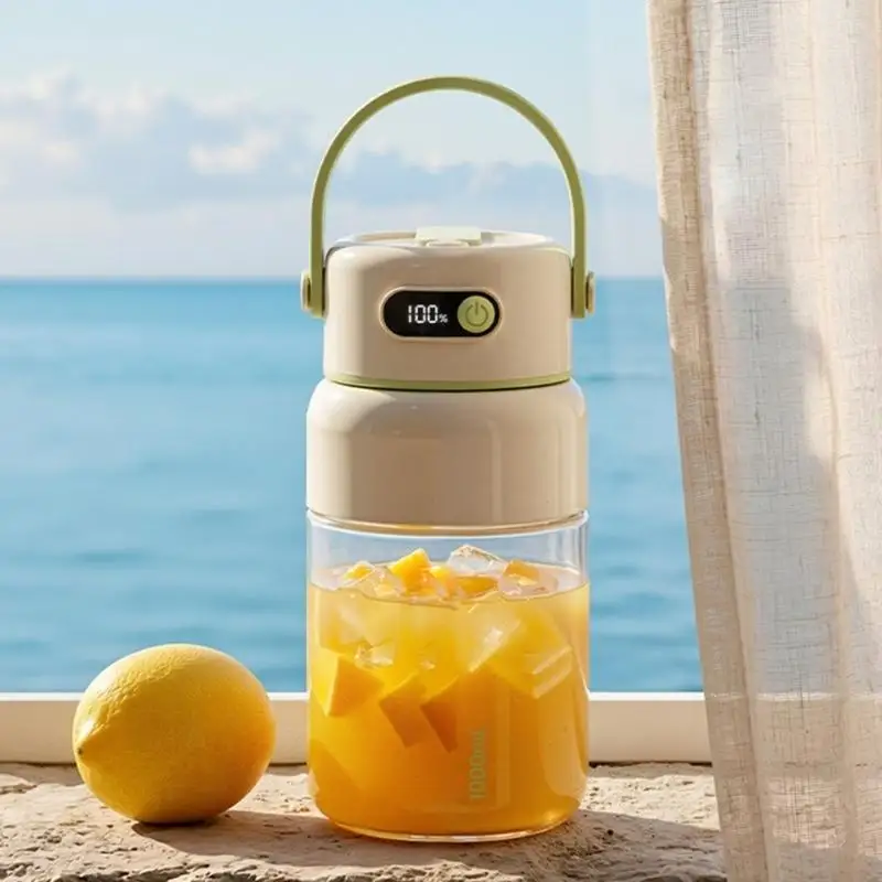 J6PE Small Juicer For Shakes And Purees Including Battery Display
