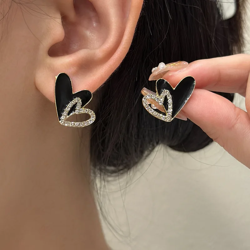 Trend Black Enamel Double Heart Crystal Stud Earrings for Women Exquisite Geometry Ear Jewelry Accessory Wholesale Girl Gift