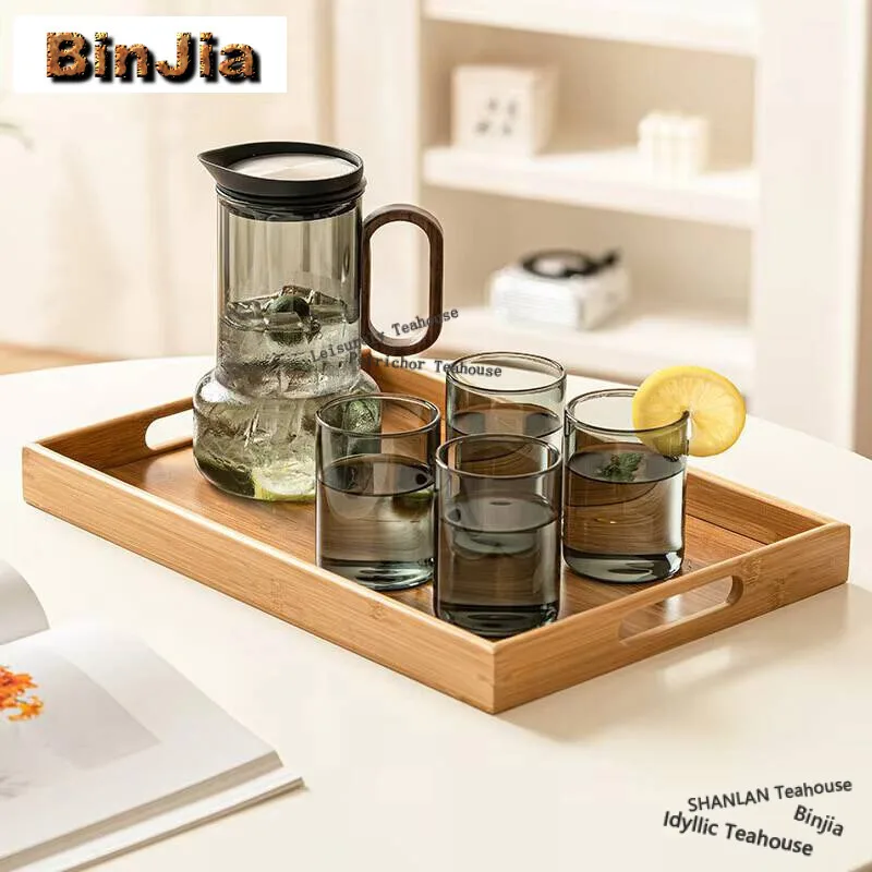 800ml Glass Pitcher with Lid Easy Clean Heat Resistant Glass Water Jug Refrigerator Carafe with Handle for Hot/cold Beverages