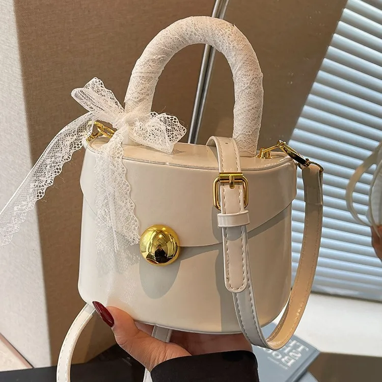 

2025 Trendy Mini Bucket Bag for Women Fashionable Crossbody Shoulder Purse Stylish Small Tote Must Have Casual Outing Handbag