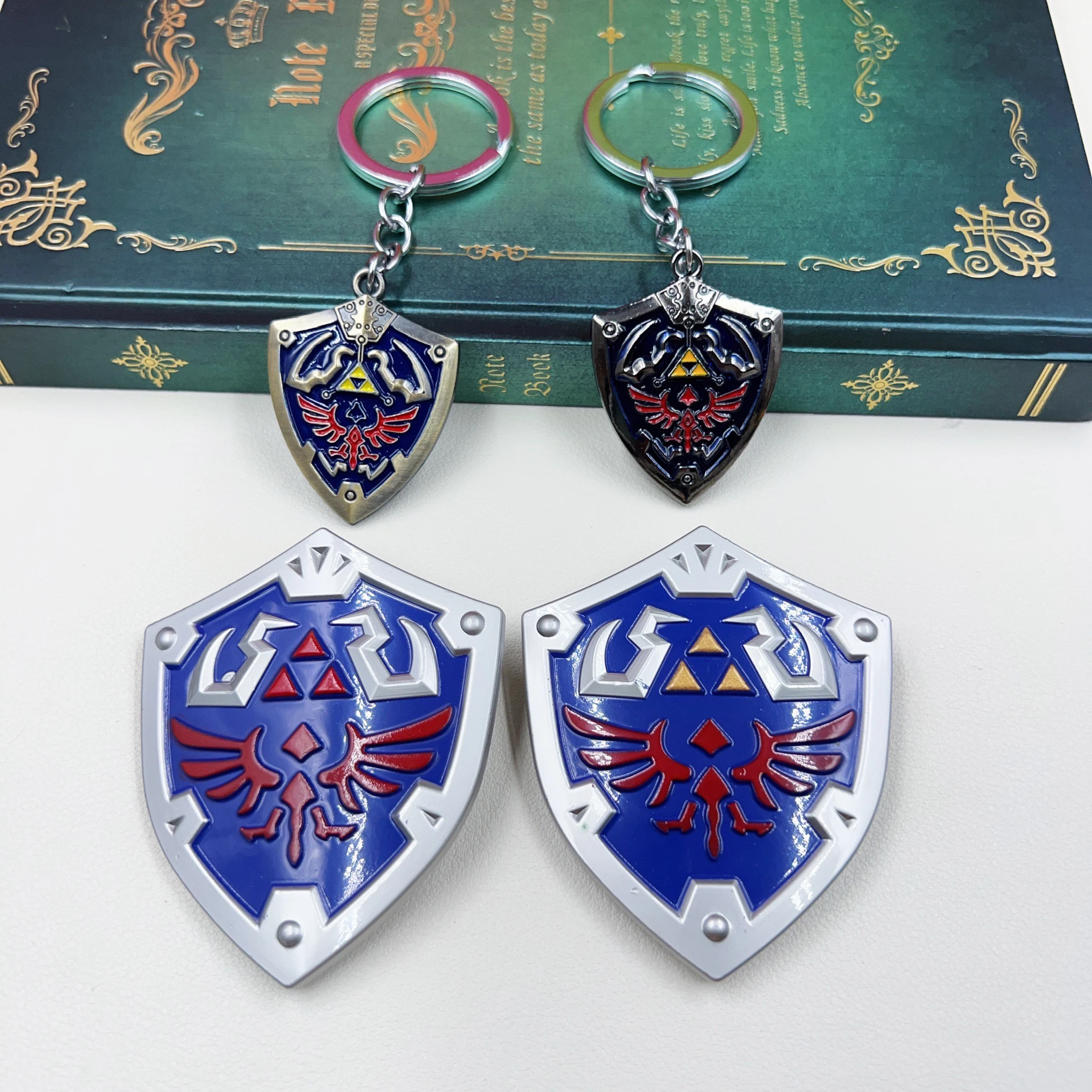 

7 см Hylian цельнометаллический брелок с щитом The Hyrule Fantasy LoZ Game Periphery A Link To The Past Модель брелок в подарок игрушки для детей