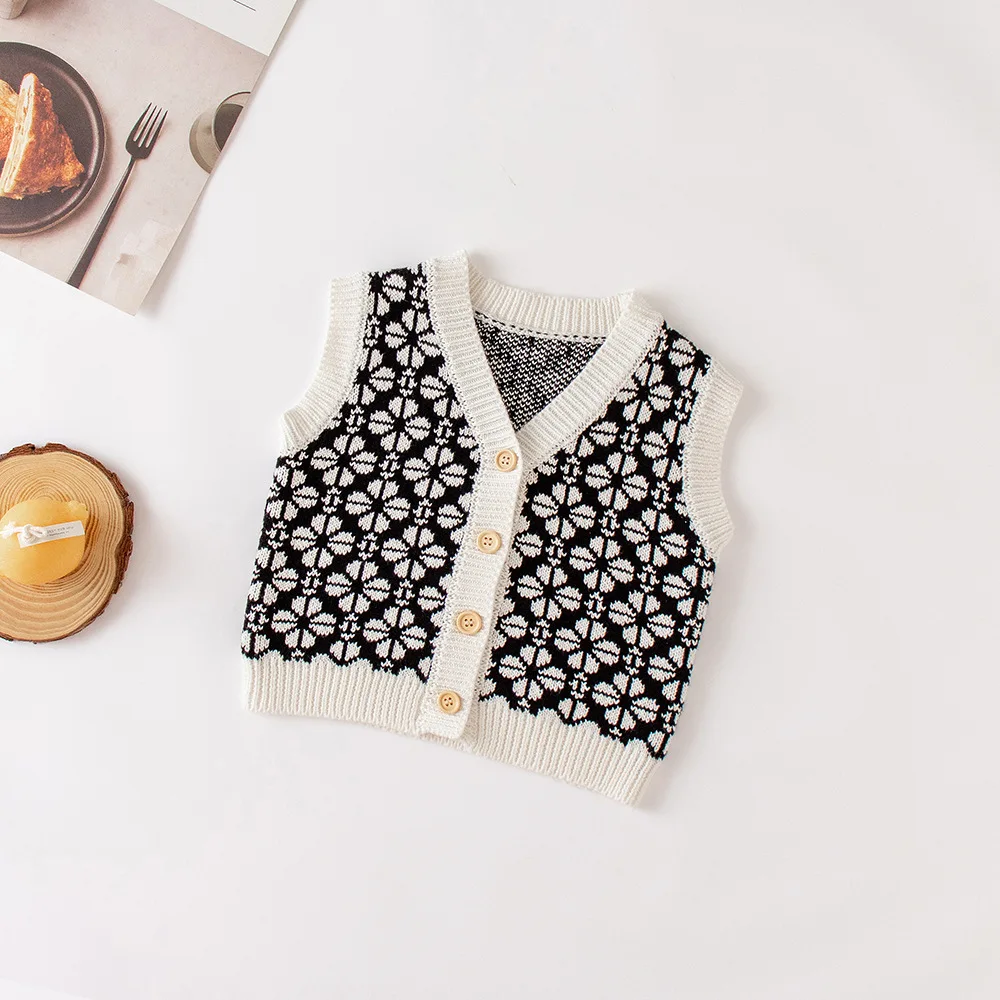 

2025 Spring and Autumn New Girls Baby Infant Children Cotton Knitted Cardigan Four Leaf Clover Vest Coat