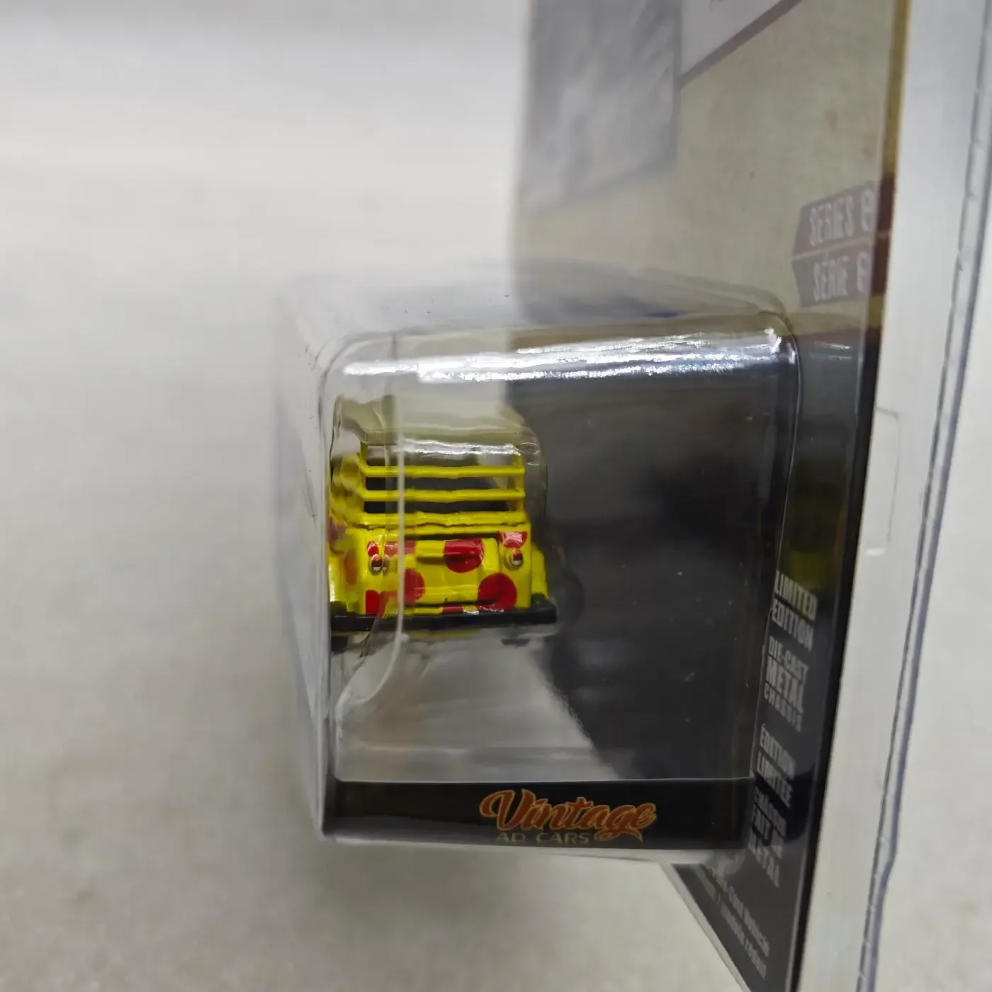 GreenLight 1:64 1974 Volkswagen tipo 181 aleación simulación micro modelo de coche colección decoración coche juguete para regalo