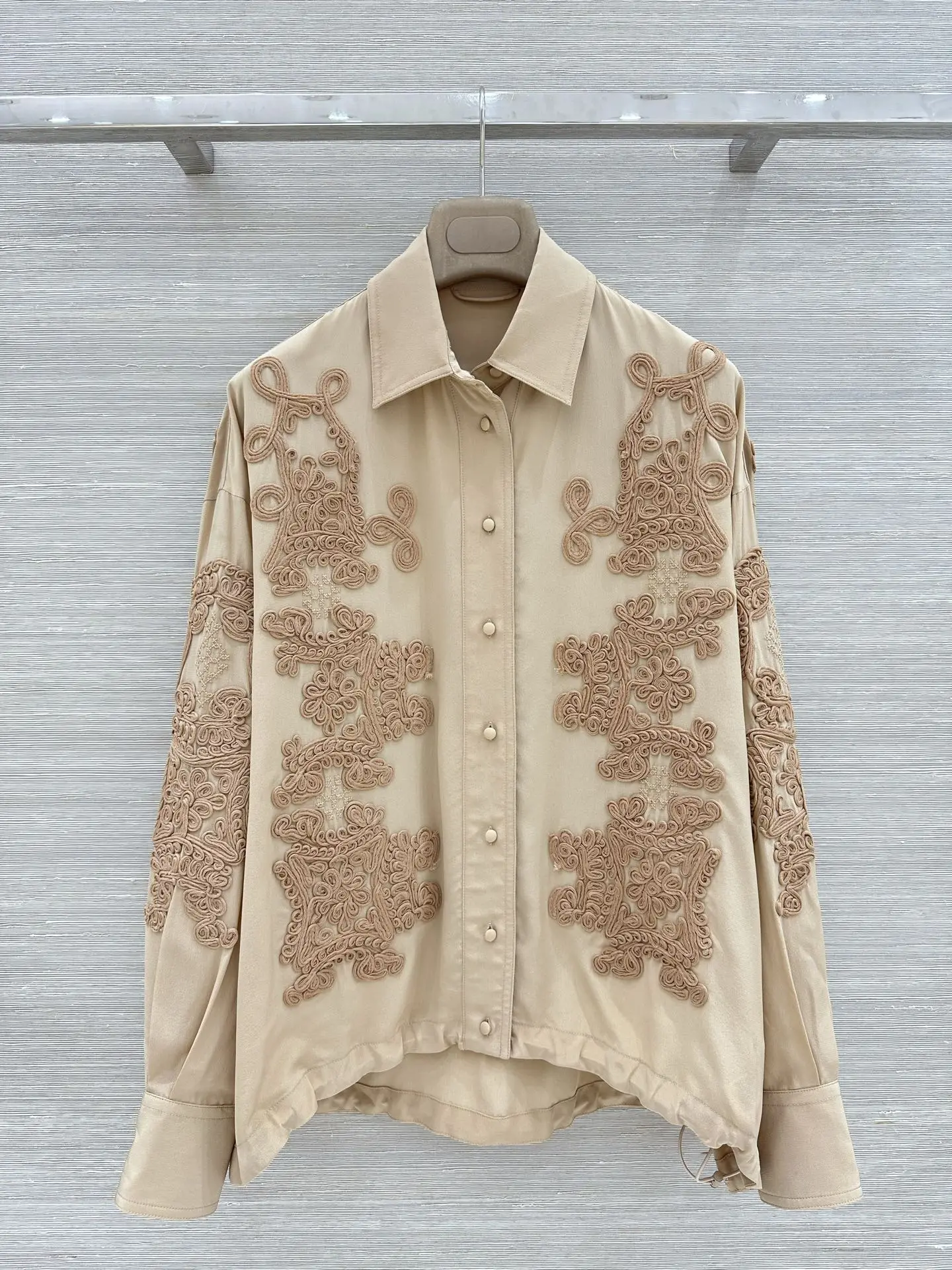 2026 Women Drawstring Waist Shirt 3D Embroidery Turn-down Collar Long Sleeve Single Breasted Loose Fashion 100% Silk Blouse Coat