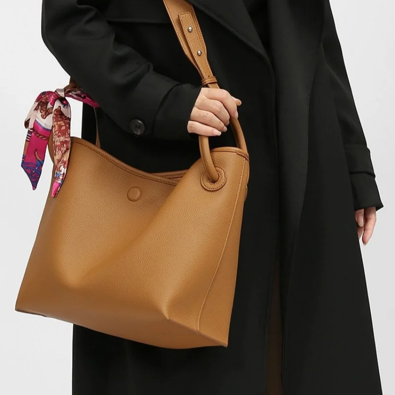 

Stylish Casual Minimalist Large Capacity Shoulder Crossbody Bag Commuter Small Square Handbag Women's Genuine Leather Bag