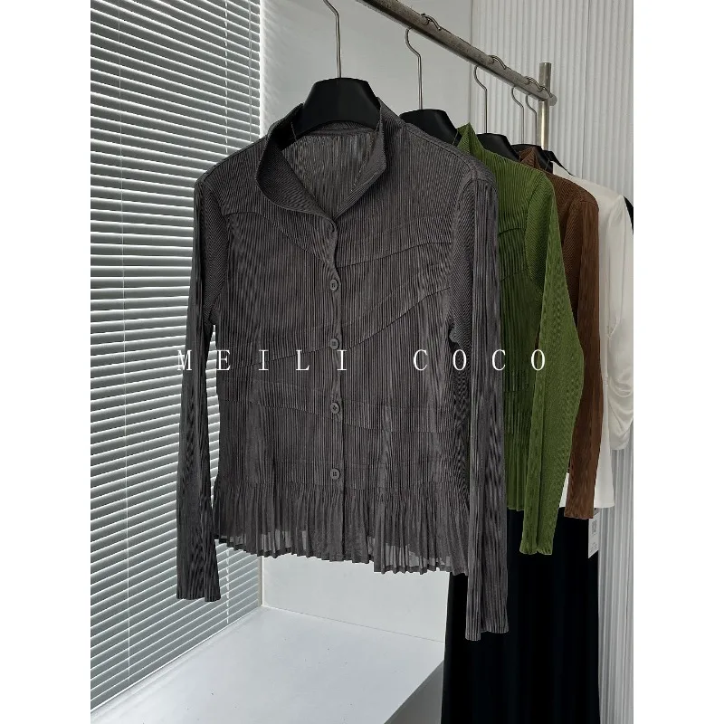 

Плиссированная блузка Miyake 2026: Новинка весенней коллекции, однотонная, простая, повседневная, приталенная, с оборками по низу, элегантная, универсальная.