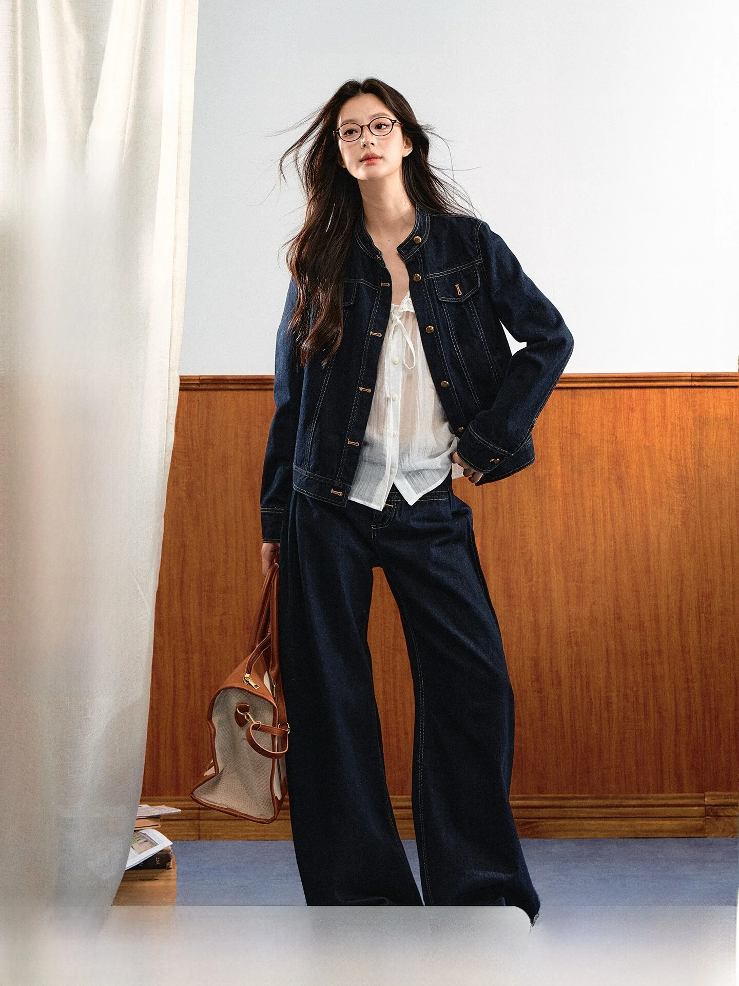 Washed Denim Set round Neck Gold Buckle Color Block Wide Leg Pants Versatile Top Retro Style Two Piece Set for Women