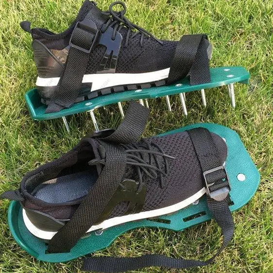 Garden Lawn Aerator Spiked Shoes, Outdoor Grass Loosening Punching Tool for Cement Paint Epoxy Floor Construction Use