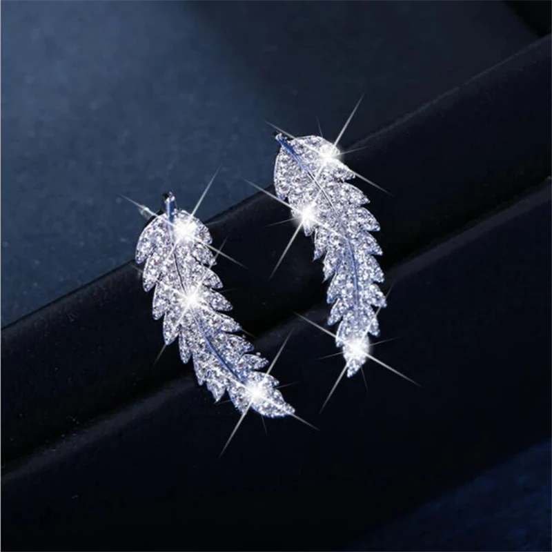 1 Pair Gorgeous Feather Ear Climbers Cuff Earrings Light Luxury Crystal Diamonden Wedding Earrings for Women Jewelry