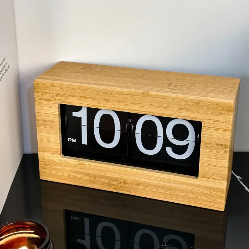 Retro Wooden Desk Clocks Mechanical Silent Luxury Mini Flip Clock Aesthetic Nordic Wall Clock Design Table Clocks Decoration