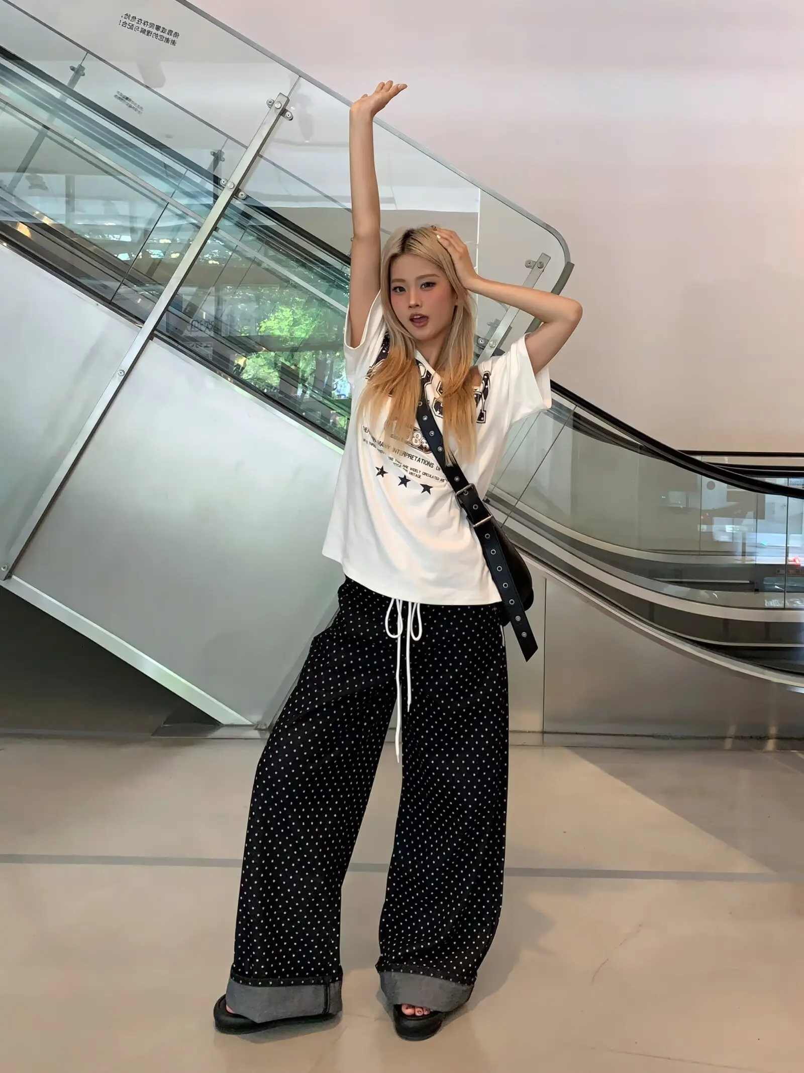 Men's Women's Summer Fashion Denim Trousers Personality Hot Speckle High Street Jeans Loose Straight Denim Pants Women's Jeans