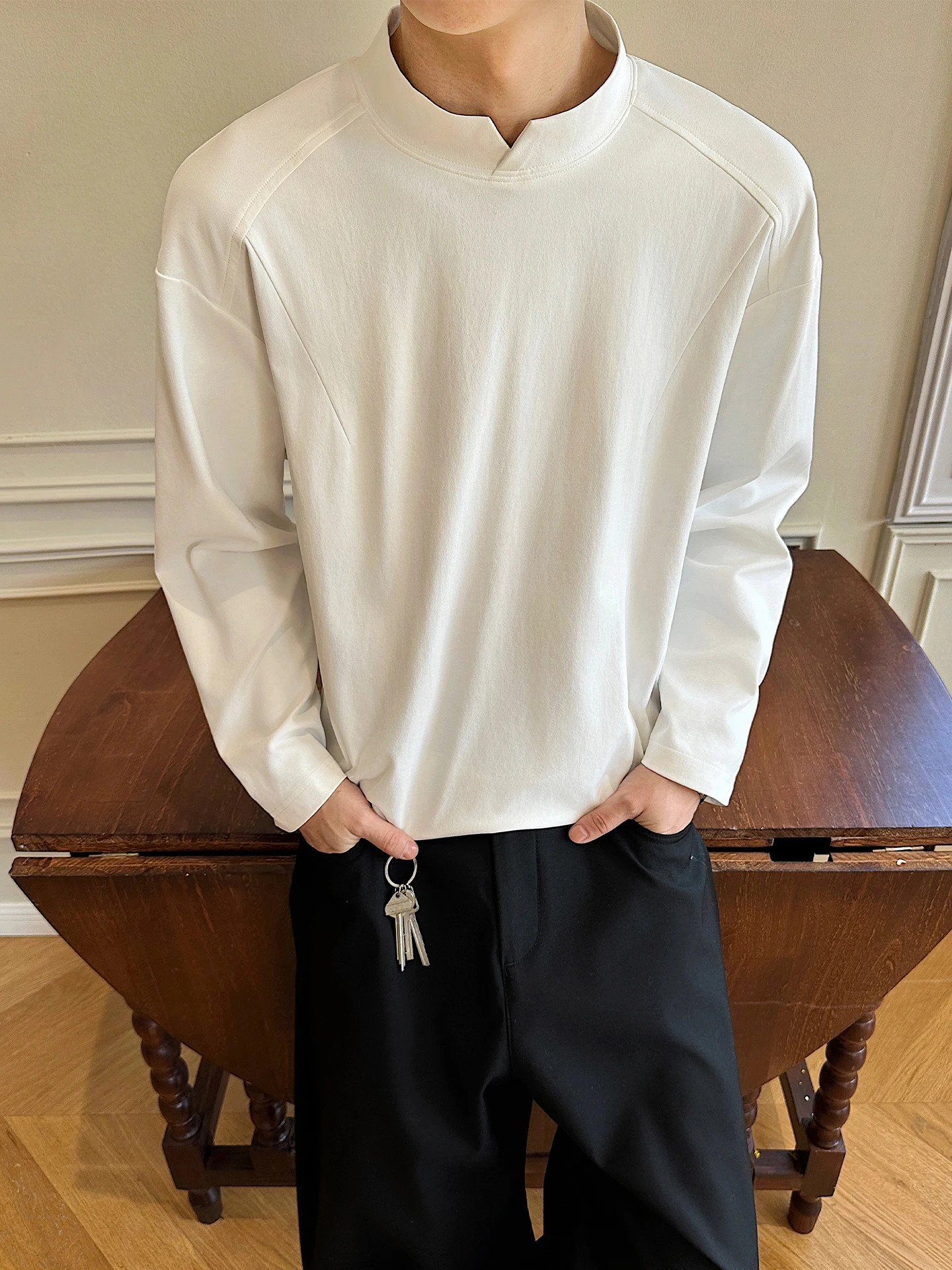 

Мужская футболка с длинным рукавом и V-образным вырезом CleanFit, белая, базовый слой, весна-осень, повседневная, свободного кроя, из полиэфирного волокна, для ношения под одеждой