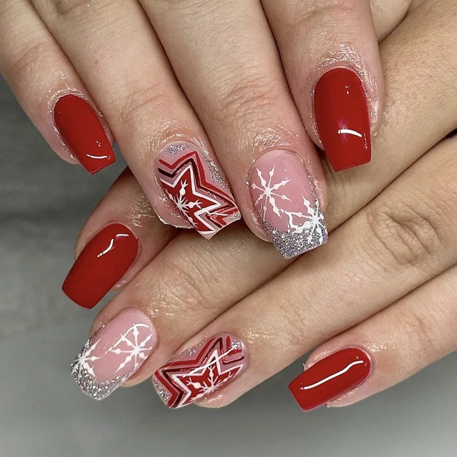 24Pcs Christmas Time False Nails Press on Nails White Snowflake Short Square Red False Nail Wearable Acrylic Manicure for Gift