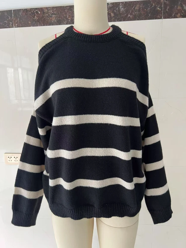 韓国ファッション春と秋カジュアルルーズプルオーバーラウンドネック透かしオフショルダー長袖ストライプニットセーター