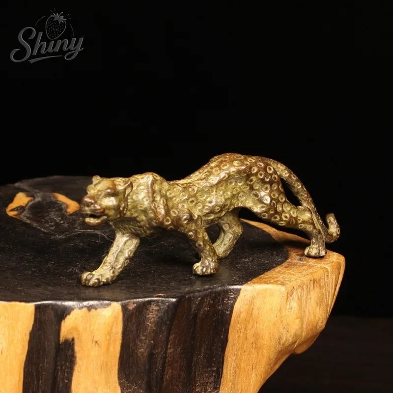 

Vintage Solid Copper Leopard Home Decoration Ornament Tabletop Decoration Finely Crafted