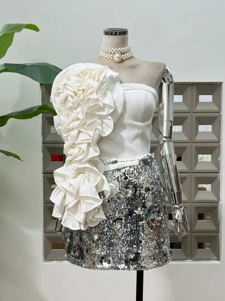 

Новинка 2025 года, сексуальный укороченный топ с оборками, шикарная облегающая мини-юбка в стиле Y2K, комплекты из двух предметов, серебряный блестящий вечерние женские наряды с блестками