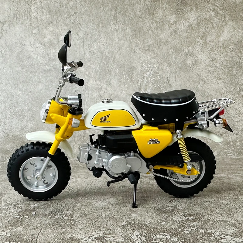 AOSHIMA 1:12 2009 HONDA  Monkey  Z50J Motorcycle model Static ornament Birthday present New Year gift