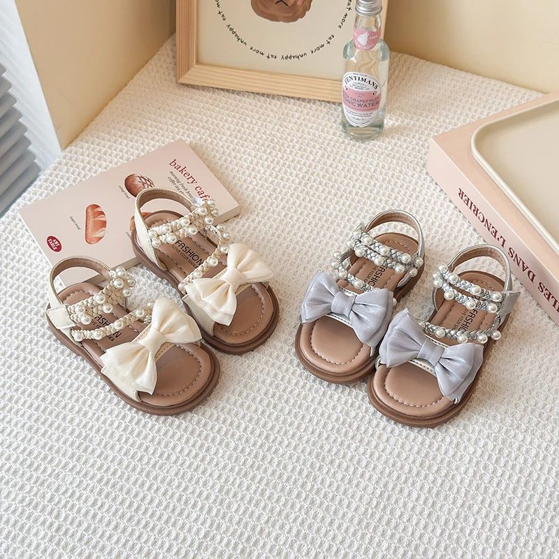 

2025 Children Princess Sandals for Girls Summer New Fashion Casual Soft Bottom Anti-slippery Versatile Party Beading Sweet Shoes