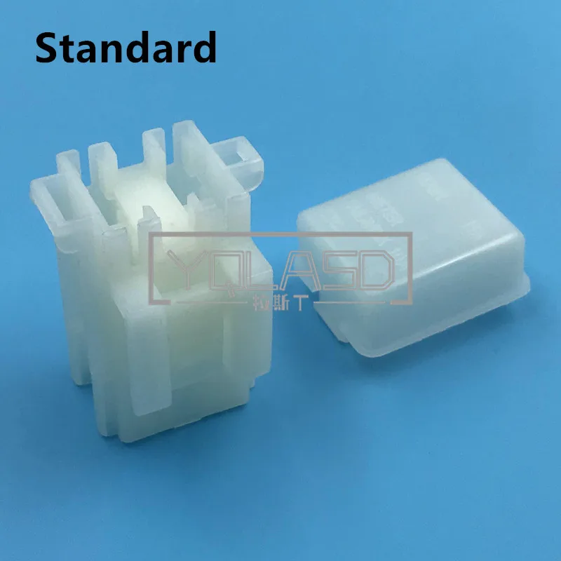 

1 Set 2 Way Auto Plastic Housing Fuse Box With 4pcs Terminals AC Assembly For Standard Fuse Middle Fuse Holder Medium Car Socket