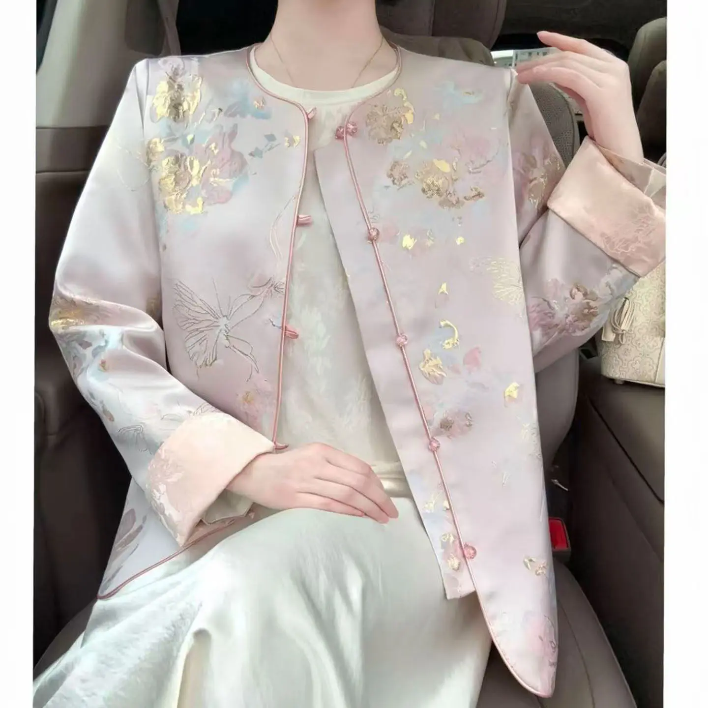 Women's Chinese Style Jacquard Jacket 2026 New O-Neck Lady Commute Top Frog Button Contrast Cuff Mid Length Casual Oriental Coat