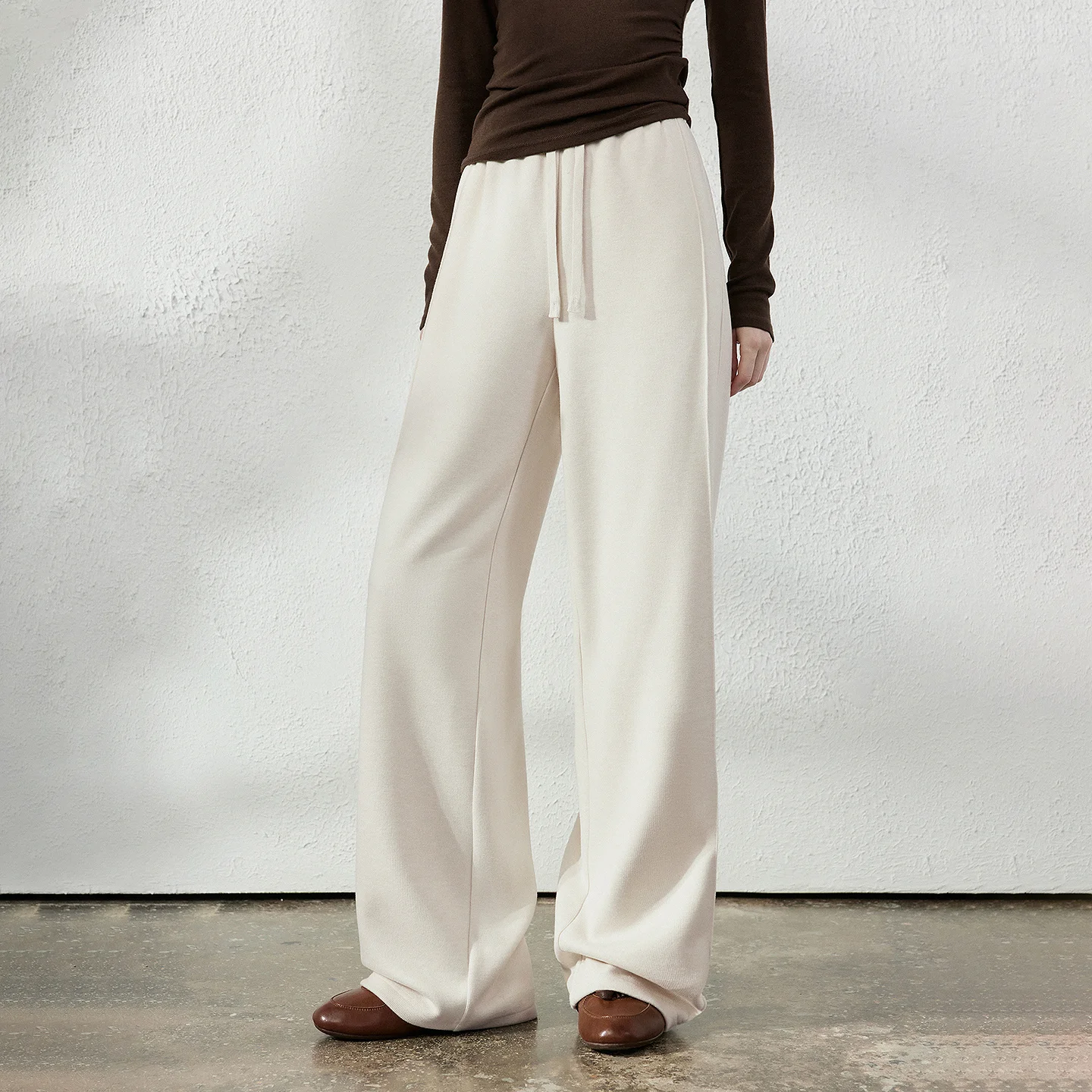 TOYOUTH Women's Glutinous Rice Velvet Straight Leg Pants 2026 Autumn New Soft Hip Concealing Leg Shaping Relaxed Trousers
