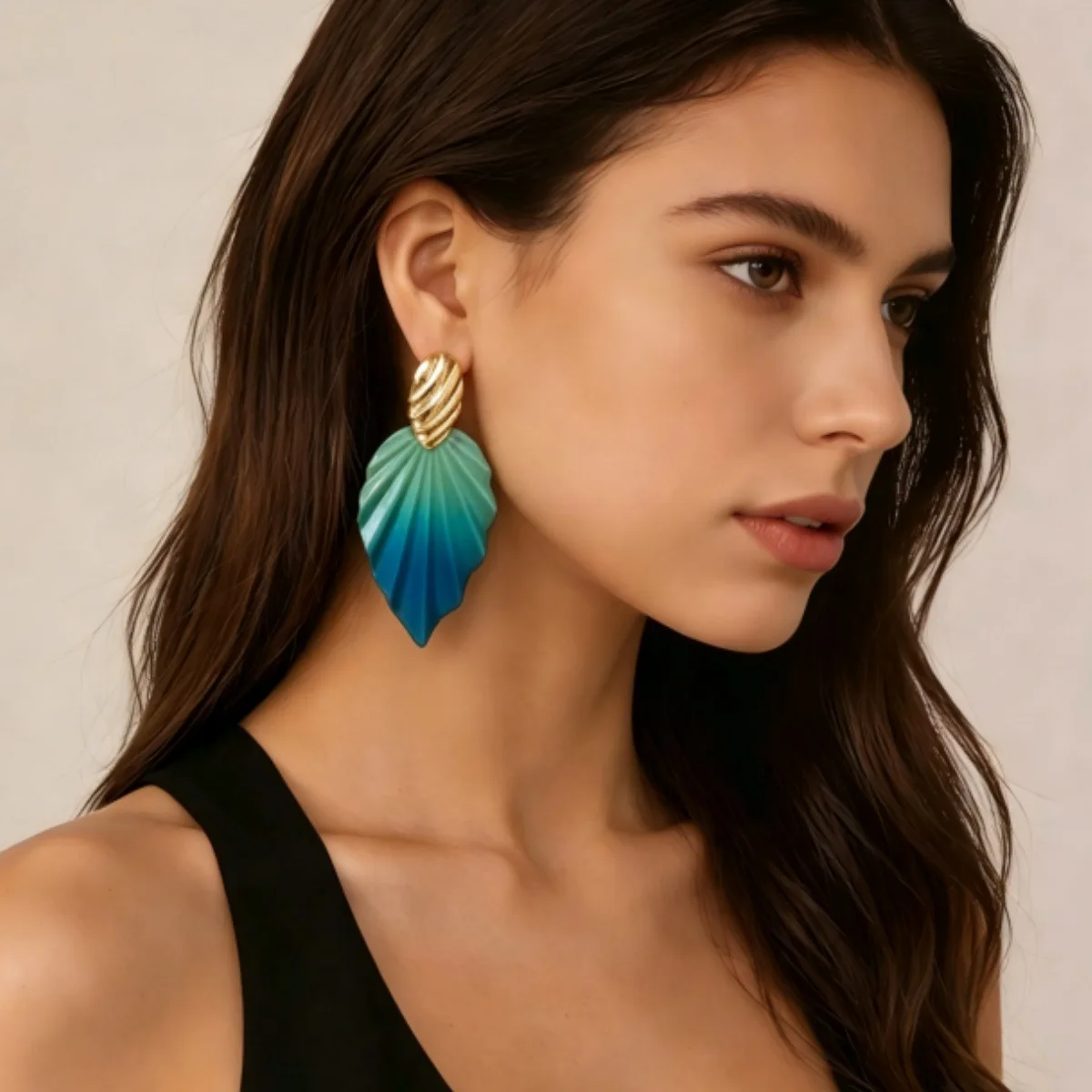 Niche peacock blue gradual change fan fold earrings simple fashion high design earrings women wholesale