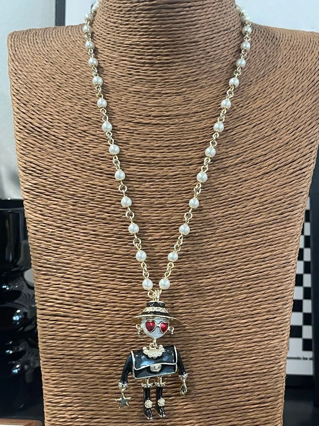 collar-de-moda-con-diseno-sencillo-2026-nuevo-con-gafas-de-sol-de-robot-cadena-para-sueter-adorno-para-el-cuello-p062-mu