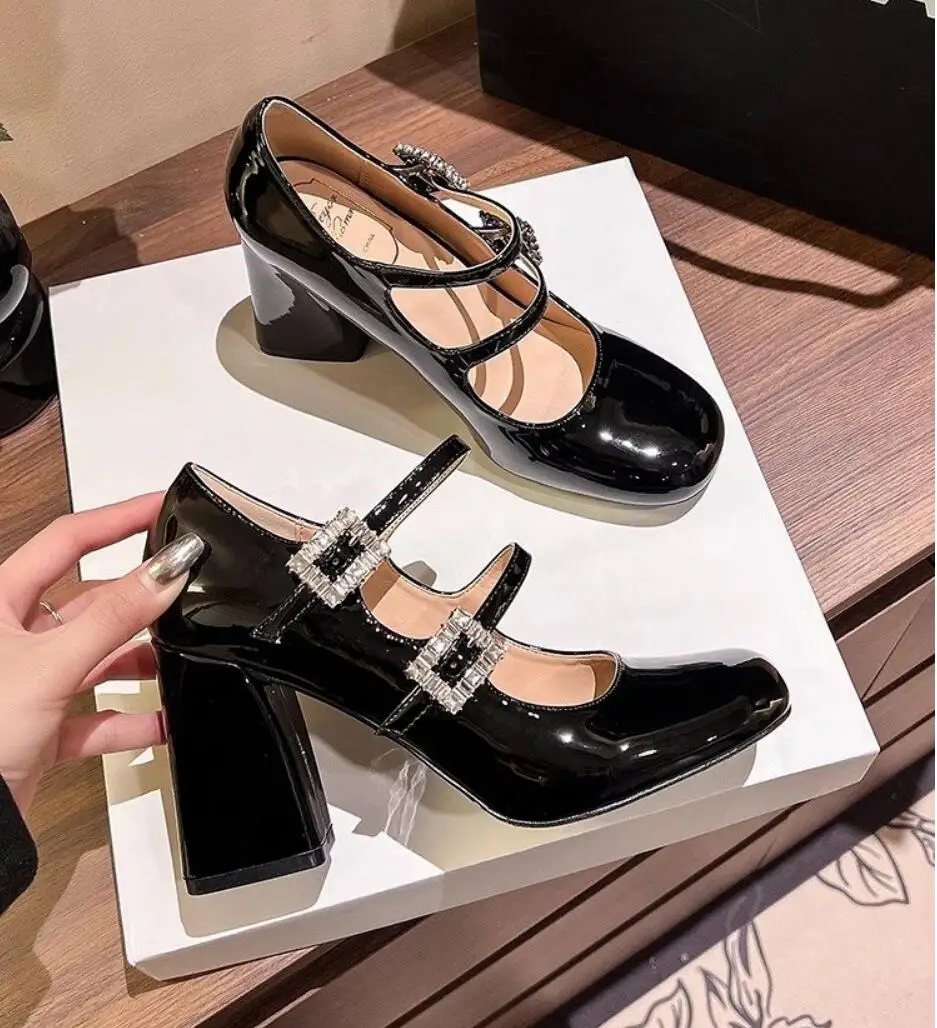 Women Spring New Fashion Buckle Designer Mary Jane Shoes Outdoor Simple Solid Color Thick Sole Square Heel Wedding Party Sandals