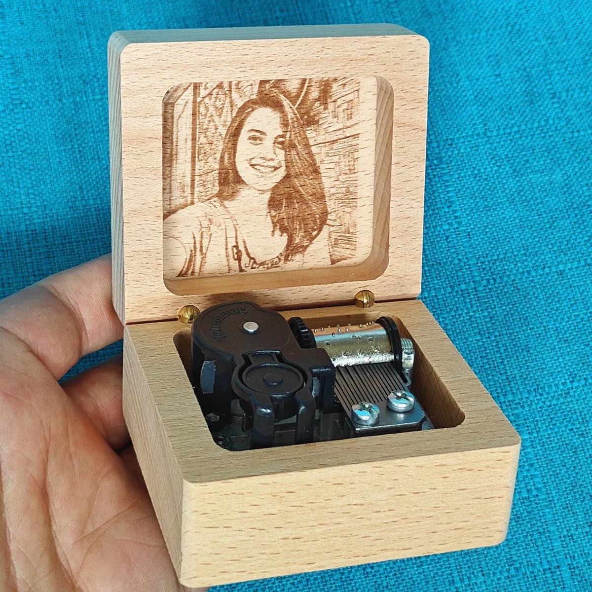 

Персонализированная деревянная заводная Музыкальная шкатулка для фотографий, индивидуальные подарки, день рождения, годовщина свадьбы