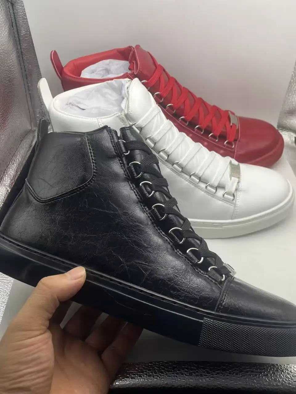 

Casual High Top Men's Sport Shoes Paris Trendy Folded Genuine Leather Skate Shoes round Toe Flat Heel Wear Resistant TPU Outsole