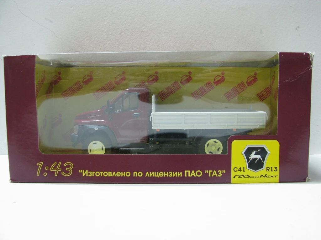 

Diecast 1:43 Scale HAM ABTONPOM GAZ C41 R13 Russian Red Alloy Car Model Collectible Toy Gift Souvenir Display Ornament