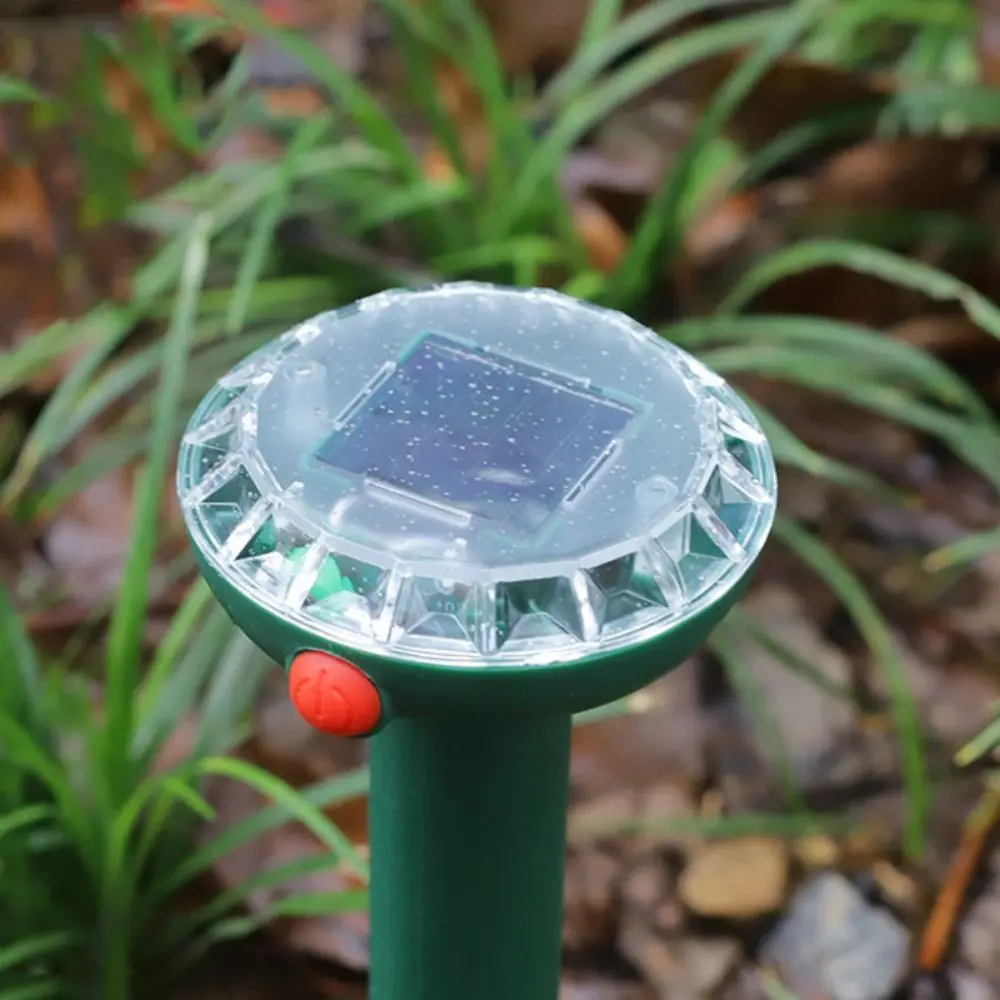 2pcs Waterproof Solar Powered Animals Repeller Smart Long Endurance Ultrasonic Sonic Repeller Multi-Function