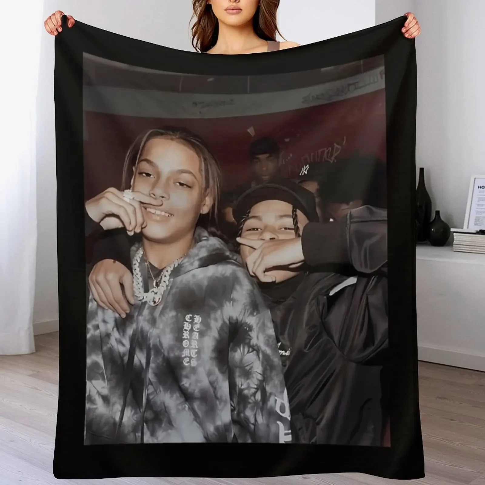

Dd osama and sugarhillddot Throw Blanket Compact Warm Blanket for Car Road Trip