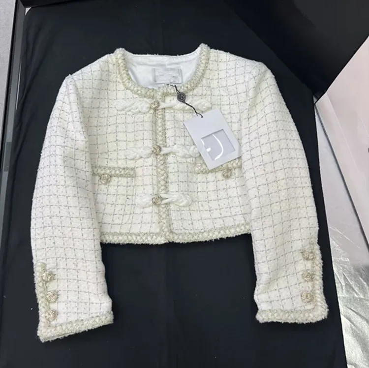 Customization European women's fashion 2026 spring new style Seven-button single-breasted tweed blazer skirt set