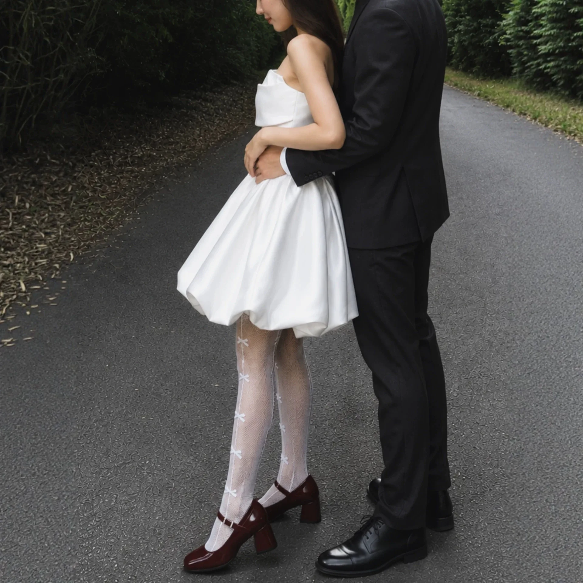 Strapless Satin Short Wedding Dress Puffy Mini Bridal Gown Simple A‑Line Homecoming Cocktail Dress for Elopement Photos Party
