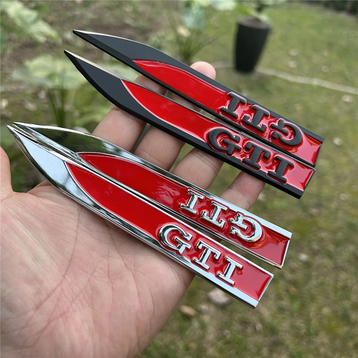 1 Pair 3D Chromed Black Red Emblem Badge Decal Sticker Logo Fender Side Metal For MK4 MK5 MK6 Golf GTI 5 6 7