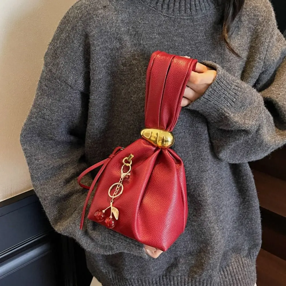 Pochette in PU con motivo Lichee in tinta unita Ciondolo in ciliegia Borsa da sera per feste di grande capacità Portamonete in stile coreano