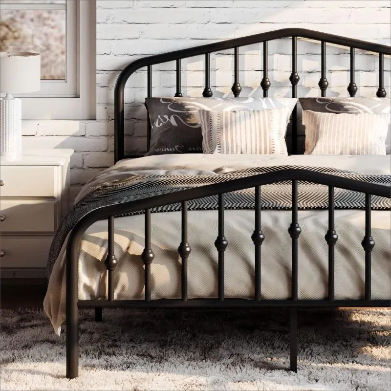 

Каркас кровати на металлической платформе размера «queen-size» с изголовьем/ножьем из кованого железа в викторианском стиле, пружина не требуется.