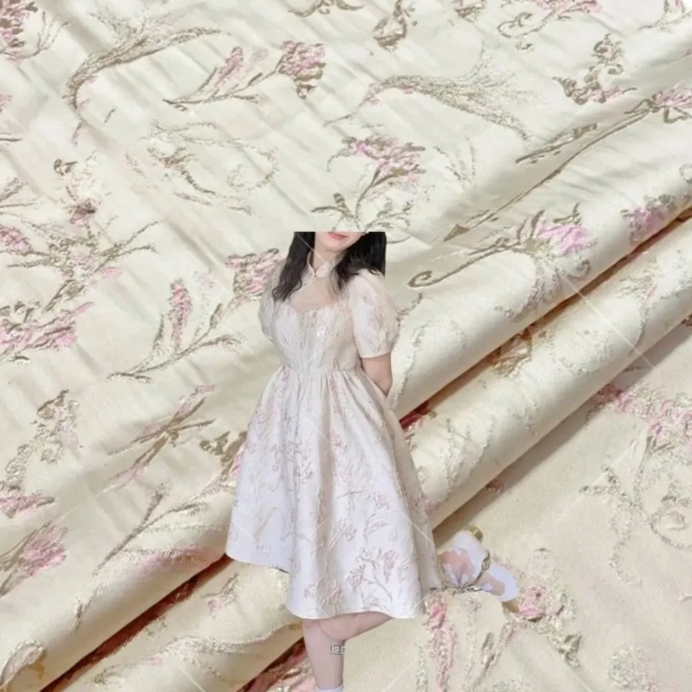 

Brocade Jacquard Fabric Yarn-dyed Embossed Dress Trench Coat Clothing European Brand Fashion Design Wholesale Cloth