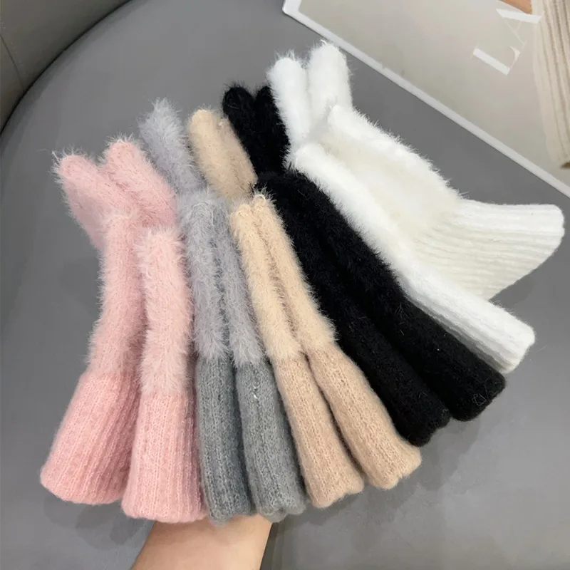 Mink Fleece Fingerless Gloves Winter Women Girls Plush Warm Half Finger Gloves Soft Comfortable Outdoor Gloves Fashion Accessory