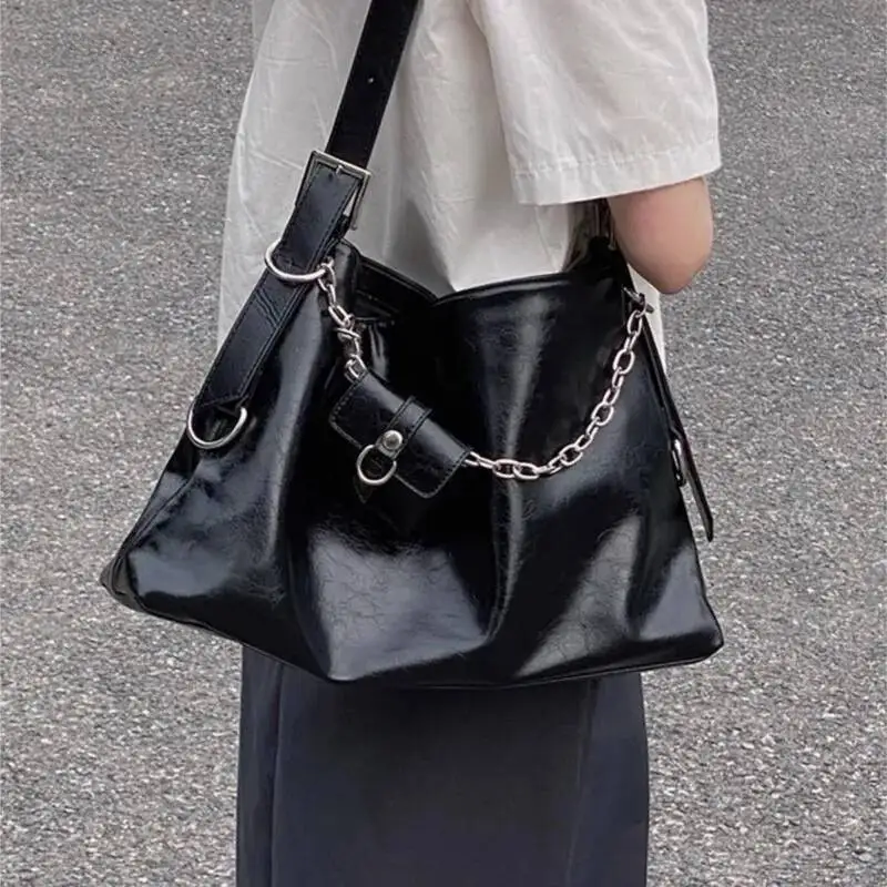 Bloom Black Vintage Underarm Women Haruku Chain Decorative Shoulder With Headphone Large Capacity Tote Bag Y2k